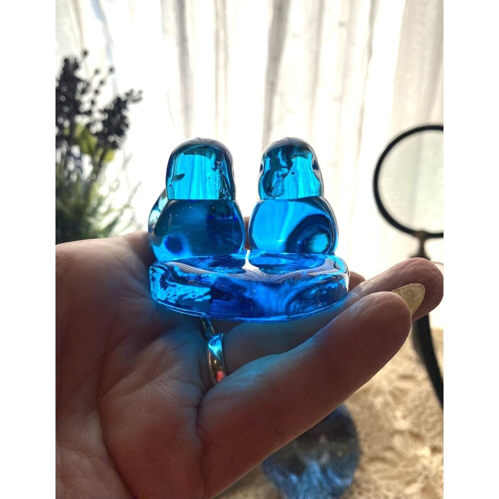 Double Blue Bird Of Happiness On Heart Leo Ward 1992 Paperweight Vintage *GLOWS*